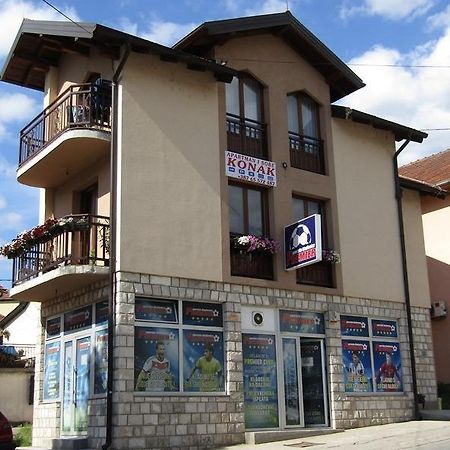 Apartment And Rooms Konak Višegrad Exteriör bild